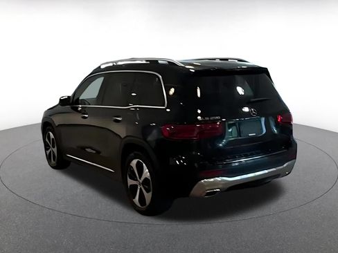 Used 2025 Mercedes-Benz GLB 250 image 10