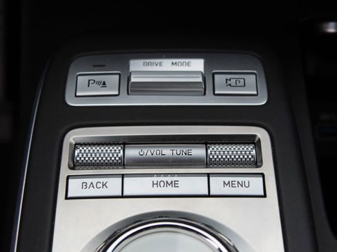 Used 2023 Genesis GV70 2.5T w/ Sport Prestige Package AWD/4WD image 25