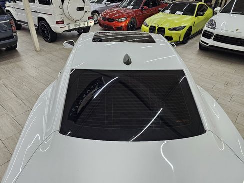 Used 2020 Chevrolet Camaro LT w/ Technology Package image 9