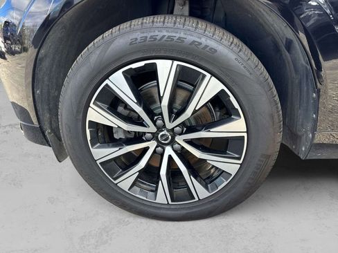 Used 2024 Volvo XC60 B5 Core w/ Protection Package Premier AWD/4WD image 32