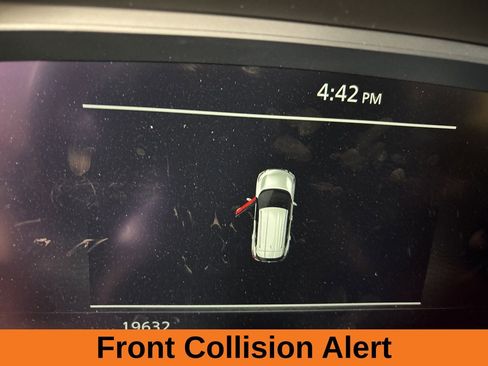 Used 2025 Nissan Rogue Platinum image 16