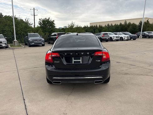 Used 2017 Volvo S60 T5 Inscription Platinum image 6