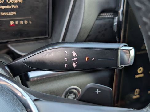 Used 2025 GMC Terrain Elevation image 25