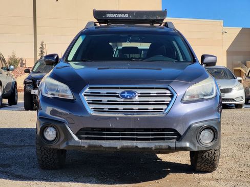 Used 2017 Subaru Outback 2.5i Premium image 2