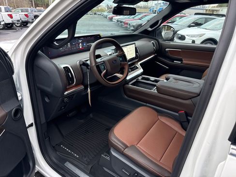 New 2025 Ford Expedition Max King Ranch image 19