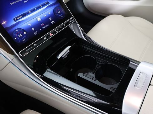 Used 2023 Mercedes-Benz C 300 4MATIC Sedan w/ Exclusive Trim Package image 59