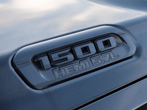 Used 2022 RAM 1500 Big Horn w/ Night Edition image 8