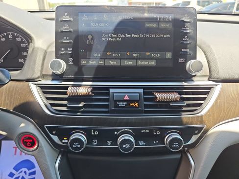 Used 2019 Honda Accord EX image 17