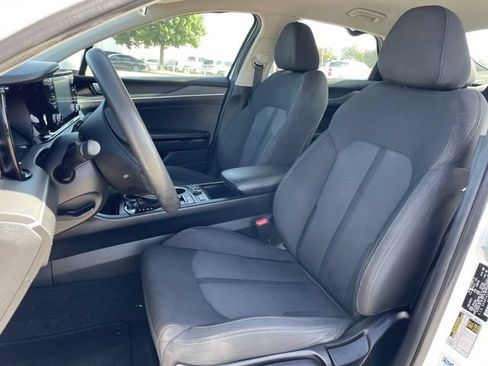 Used 2022 Kia K5 LXS FWD image 23