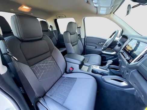 New 2026 Nissan Frontier SV w/ Tow Package image 25