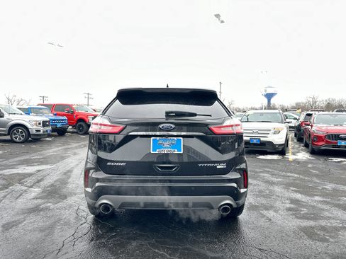 Used 2019 Ford Edge Titanium w/ Equipment Group 301A image 4