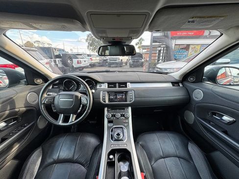 Used 2016 Land Rover Range Rover Evoque SE image 14