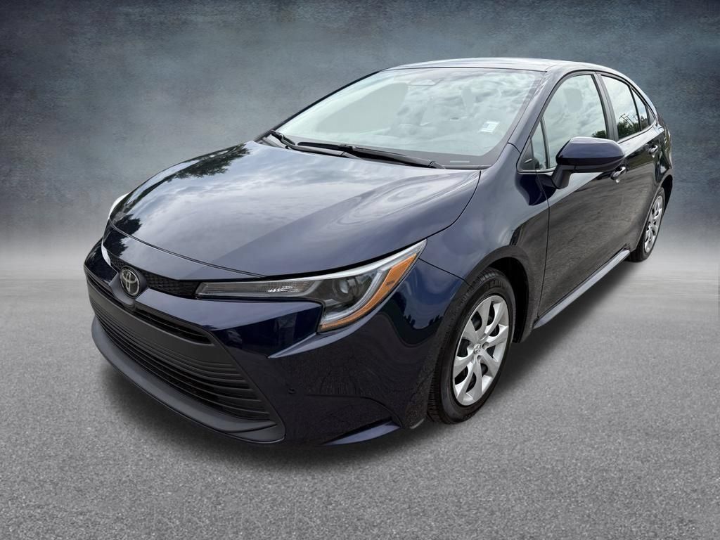Used 2025 Toyota Corolla LE FWD image 9