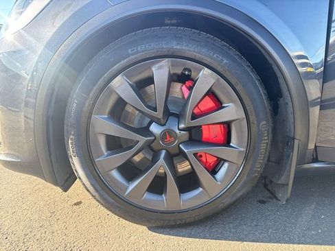 Used 2024 Tesla Model X image 35