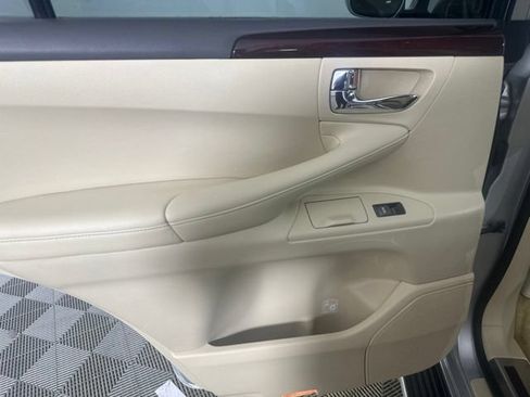 Used 2013 Lexus LX 570 4WD image 19