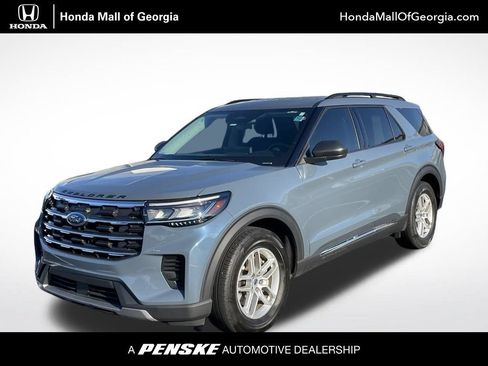 Used 2025 Ford Explorer Active RWD image 1