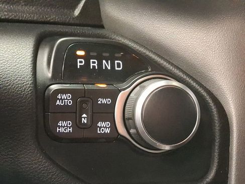 Used 2019 RAM 1500 Big Horn AWD/4WD image 10