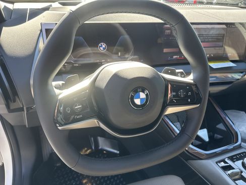 Used 2026 BMW X3 xDrive30 w/ Premium Package image 11