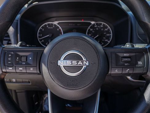 Used 2024 Nissan Rogue S AWD/4WD image 27