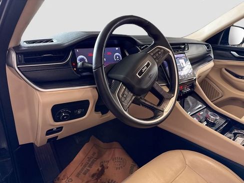 Used 2021 Jeep Grand Cherokee L Limited image 8