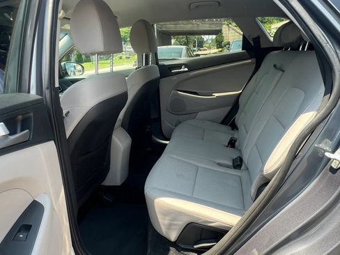 Used 2019 Hyundai Tucson SE AWD/4WD image 28