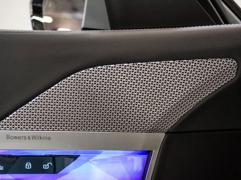 Used 2023 BMW 760i xDrive w/ Executive Package image 26