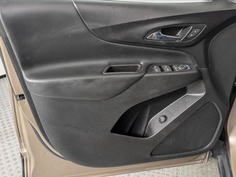 Used 2018 Chevrolet Equinox LT FWD image 13