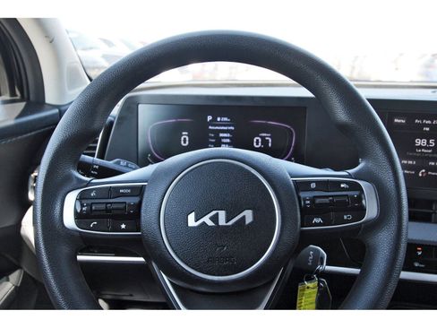 Used 2024 Kia Sportage LX image 17
