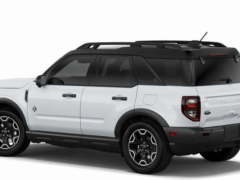 New 2026 Ford Bronco Sport Outer Banks w/ Outer Banks Tech Package+ AWD/4WD image 2