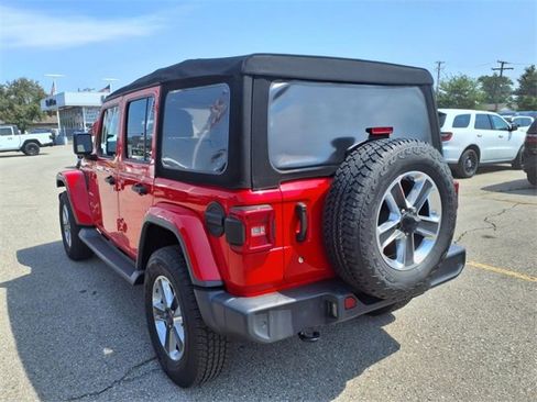Used 2018 Jeep Wrangler Unlimited Sahara w/ Dual Top Group image 7