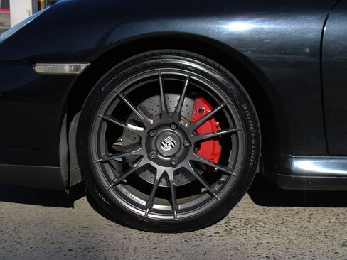 Used 2004 Porsche 911 Carrera 4S image 10