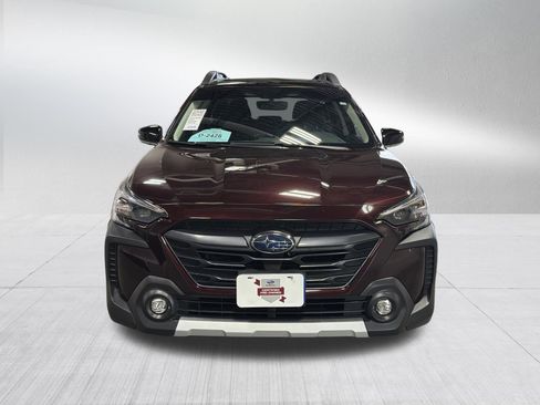 Certified 2025 Subaru Outback Limited AWD/4WD image 2