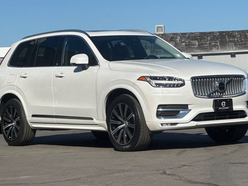 Certified 2024 Volvo XC90 B6 Plus image 10