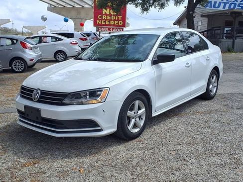 Used 2015 Volkswagen Jetta S FWD image 3
