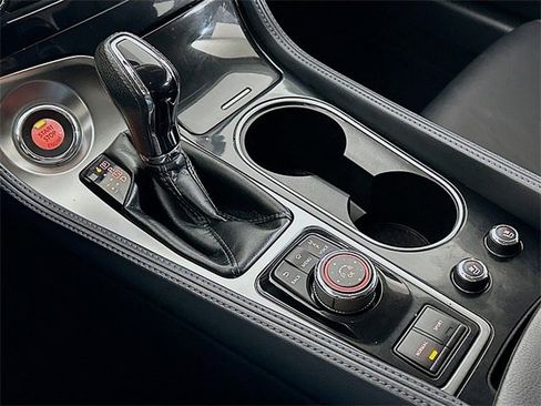 Used 2017 Nissan Maxima SR w/ Midnight Edition image 18