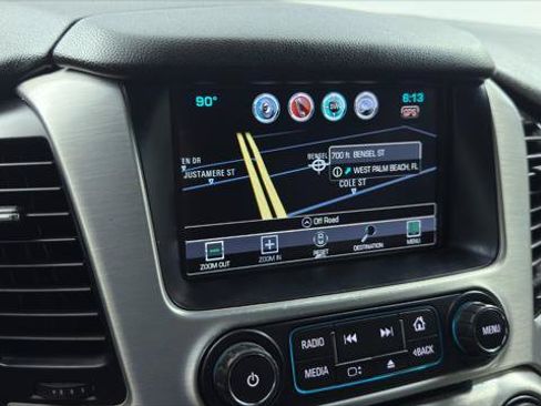 Used 2017 GMC Yukon SLT AWD/4WD image 32