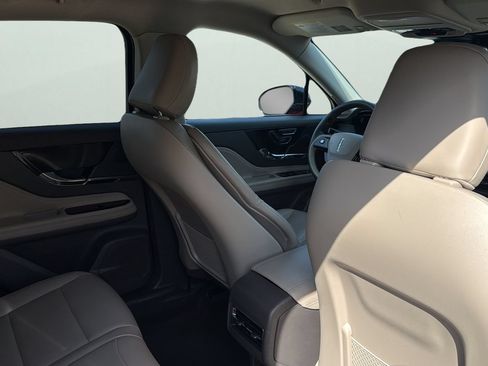 Certified 2024 Lincoln Corsair FWD image 28