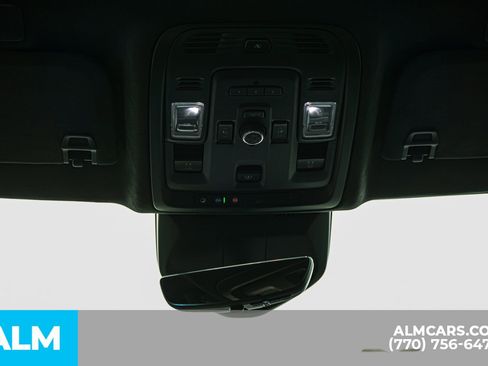 Used 2024 Cadillac Escalade ESV V AWD/4WD image 70