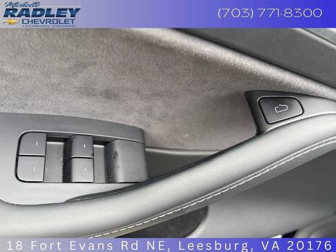 Used 2025 Tesla Model Y Long Range AWD/4WD image 14