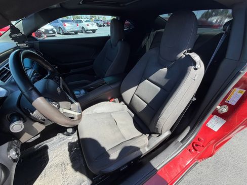 Used 2015 Chevrolet Camaro LT RWD image 9