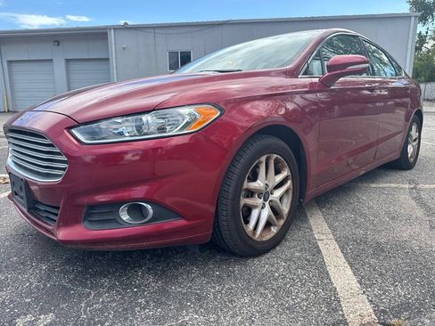 Used 2013 Ford Fusion SE FWD image 9