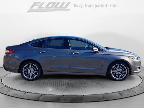 Used 2014 Ford Fusion SE w/ Equipment Group 202A FWD image 9