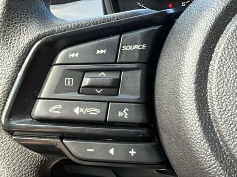 Certified 2025 Subaru Crosstrek 2.0i AWD/4WD image 32
