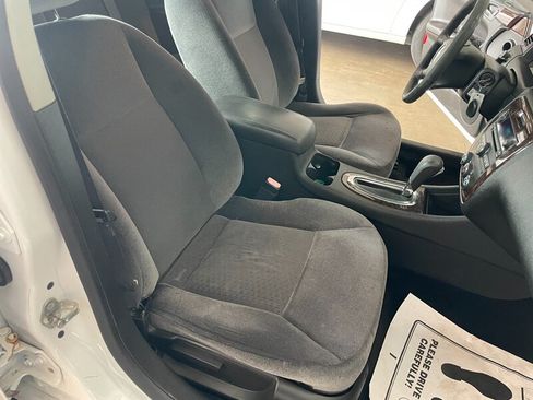 Used 2015 Chevrolet Impala Limited LS FWD image 16