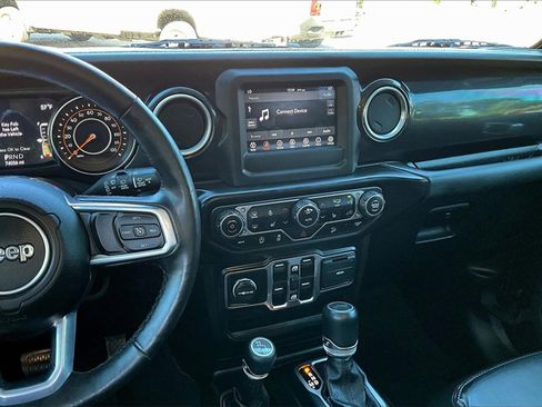 Used 2021 Jeep Wrangler Unlimited Sahara image 10