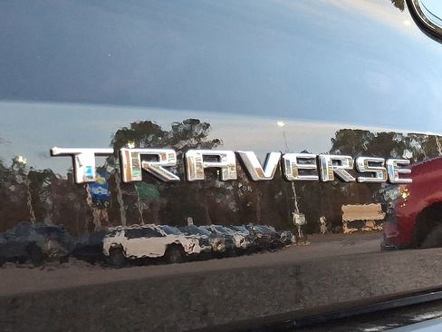 New 2026 Chevrolet Traverse High Country FWD image 21