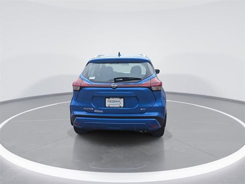 Used 2024 Nissan Kicks SV image 8