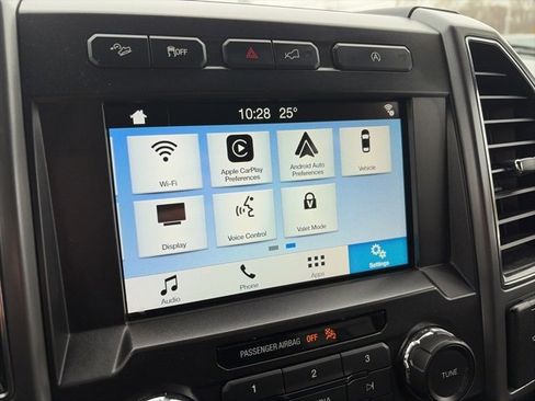 Used 2018 Ford F150 XLT w/ Equipment Group 302A Luxury image 23