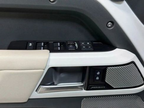 Used 2024 Land Rover Defender 130 S image 11