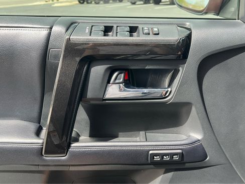 Used 2019 Toyota 4Runner Limited AWD/4WD image 31